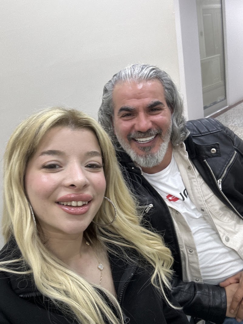 Patient photo shared in the review