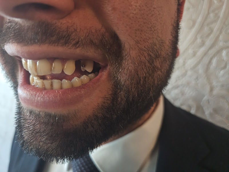 Patient photo shared in the review